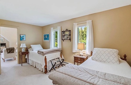 New London Cottage | Semi furnished Cottage near town/skiing/hiking /shopping/hospital