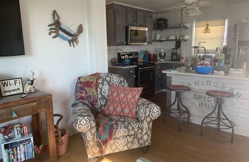 Rodanthe Cottage | Semi oceanfront! and dog-friendly