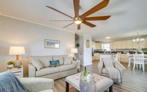 Long Beach House | Semi Oceanfront Steps to Beach Cozy Cottage