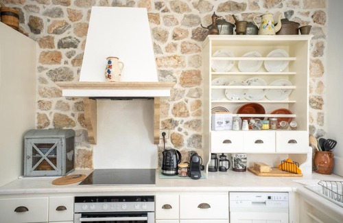 Mirties House | Semini Villa