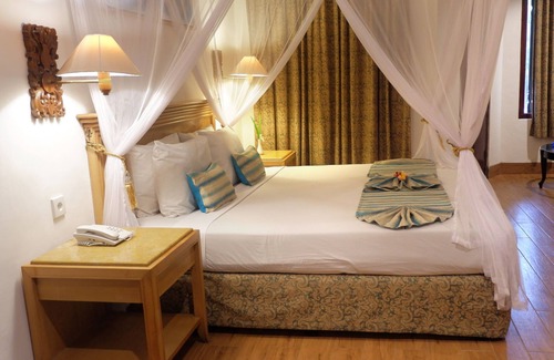 Dyanapura Hotel | Seminyak Paradiso Hotel