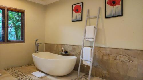 Laksmana Hotel | Seminyak Square Hotel And Villas