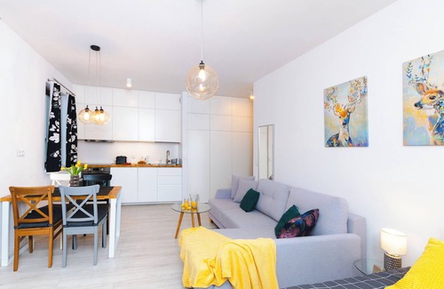 Warsaw Apartment | "Sempre Warszawa" Cozy and Quiet in the CityCenter