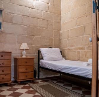 Qormi House | Senglea Charming 2BDR Townhouse