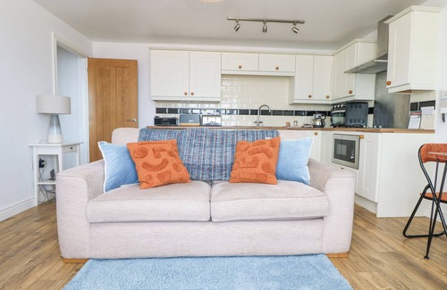 Sennen Cove Apartment | SENNEN HEIGHTS, pet friendly, country holiday cottage in Sennen Cove