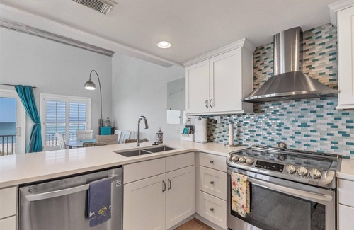 Palm Island House | Sensational 3 bedroom home on the beach!
