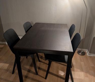 Kristiansand Apartment | Sentralt i Kvadraturen med 3 soverom, veranda og P-plass