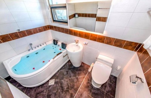 Seogwipo City House | Seogwipo Donnaeko Pension