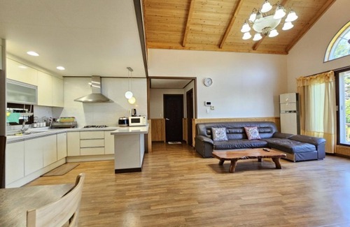 Namwon House | Seogwipo Irae Family Pension