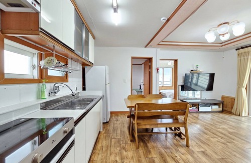 Seongsan House | Seongsan Sunrise Pension