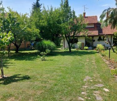 Valjevo House | Seosko turističko domaćinstvo "Klinačka priča"
