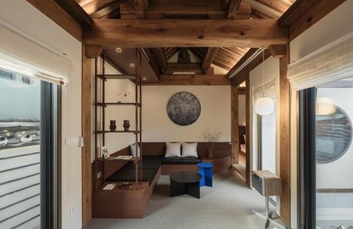Seochon House | Seoul Premium Hanok Stay, Seochonbyuldang