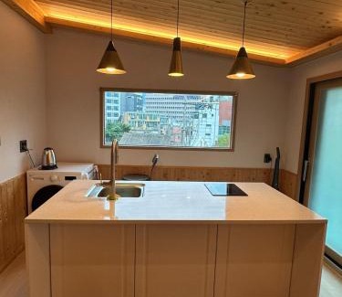 Cheongpa-dong House | Seoul Station R Guesthouse