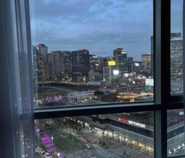Cheongpa-dong Apartment | Seoul Station Urban View Room