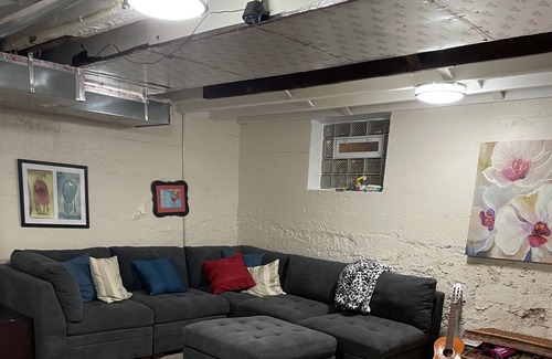 University City Apartment | Separate apartment in bottom half of house. Own entrance-Great neighborhood!