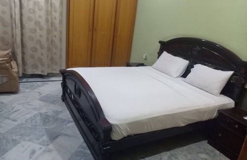 G-8 Sector House | Separate floor with central heating/AC