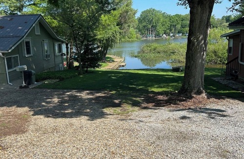 Lakeville Cottage | Sept 12-14&Oct 1-3 for Loudonville Street Fair-Lakefront Cottage at O'Dells Lake