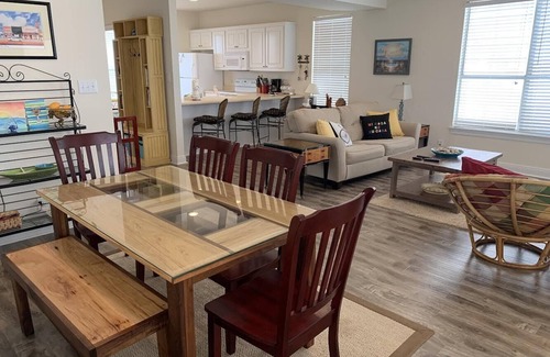 Morgantown House | Sept Discounted! Beach/Pools/Tennis & Pickleball