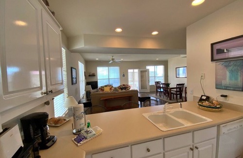 Morgantown House | Sept Discounted! Beach/Pools/Tennis & Pickleball