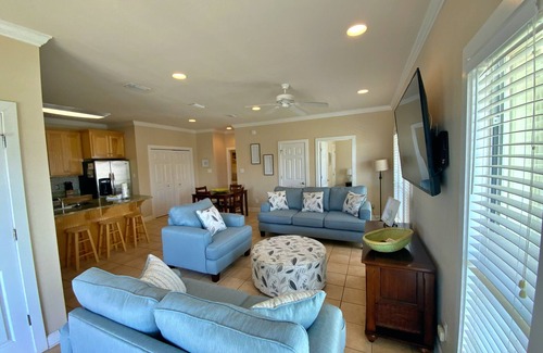 Morgantown House | Sept Discounted! Great Views w/Pools, Tennis, Pickleball