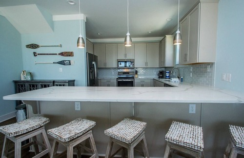Morgantown House | Sept Discounted! Pools/Tennis/Great Views!