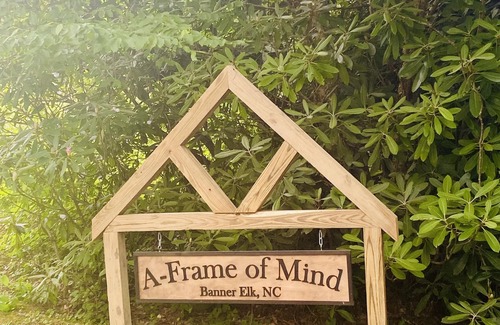 Banner Elk Cabin | Sept weekday special! Every 2nd night half price! Contact host prior to booking
