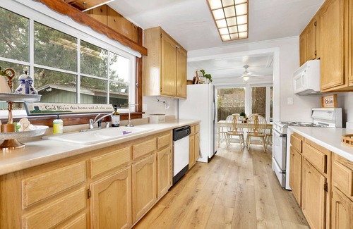 Big Bear City Cabin | Sequoia Mountain Retreat #2361