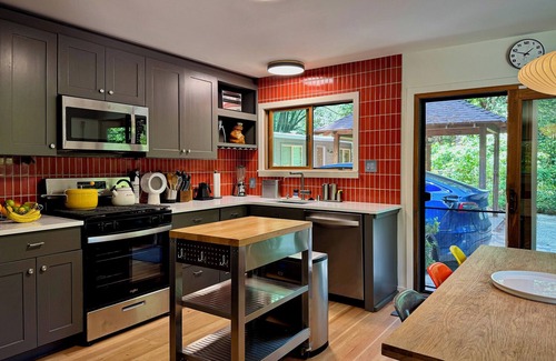 Cazadero House | Sequoia Sisters - pvt yard, hot tub, family fun