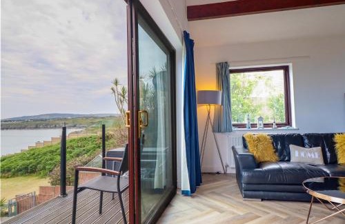 Amlwch House | Ser a Mor Stars and Sea