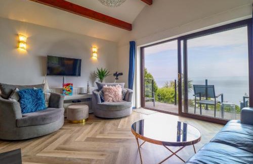 Amlwch House | Ser a Mor Stars and Sea