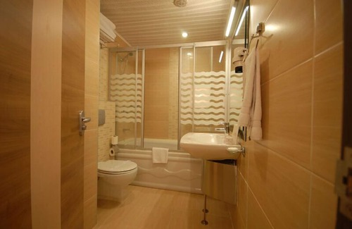 Melikgazi Hotel | Serace Hotel