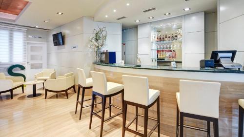 San Blas-Canillejas Hotel | Sercotel Alcalá 611