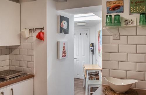 Malltraeth House | Seren Cottage By The Sea