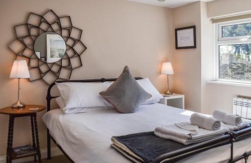 Malltraeth House | Seren Cottage By The Sea