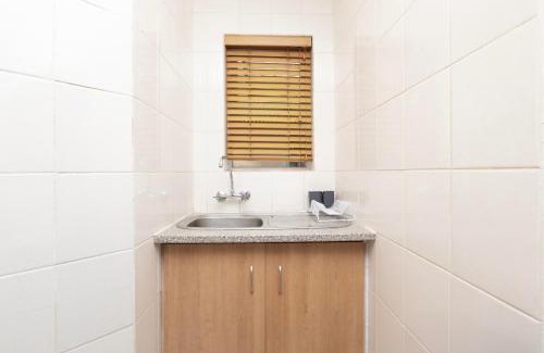Cape Town House | Serena Inn Room 3