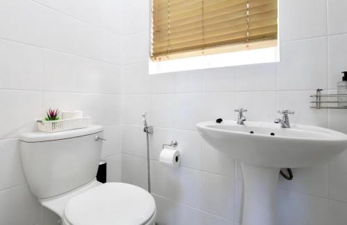 Cape Town House | Serena Inn Room 3