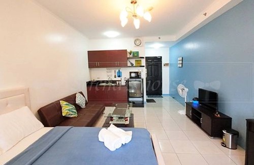 Ermita Night District Hotel | Serena's House - Manila