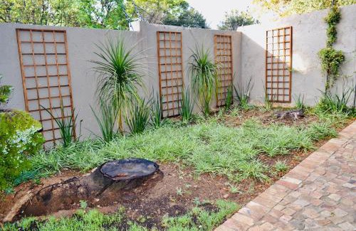 Douglasdale Apartment | Serendipity Cottage