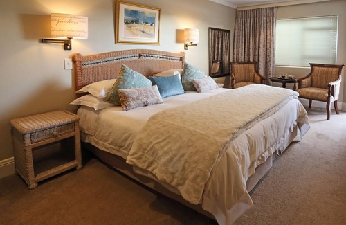 Wilderness House | Serendipity Guest House and Restaurant