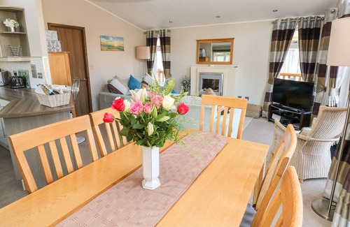 Amroth Cottage | Serendipity - Heritage Park