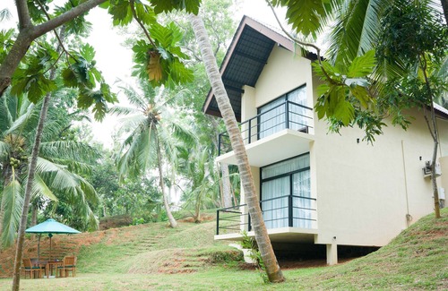 Dodanduwa Villa | Serendipity Lake - Luxury Villa by the Lake