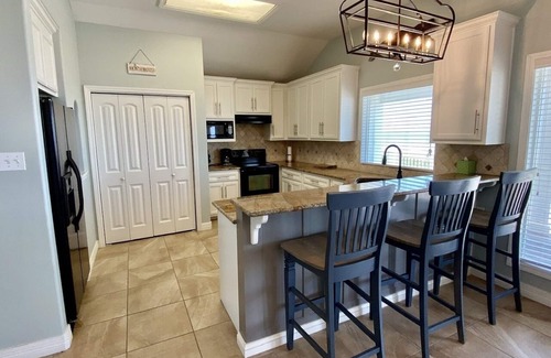 Crystal Beach House | Serendipity Shore 3 Bedroom Home by RedAwning