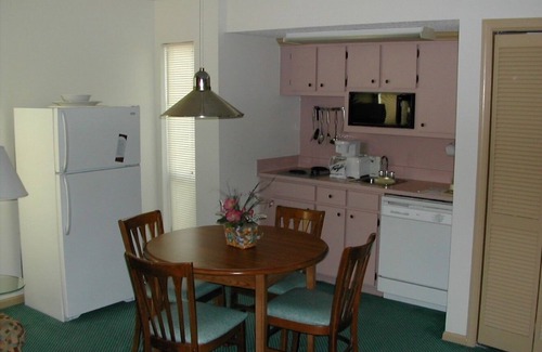Fairfield Harbour Condo | Serene 1 Bedroom Getaway - Golf, Lake, Swim, Fish, Play, RELAX