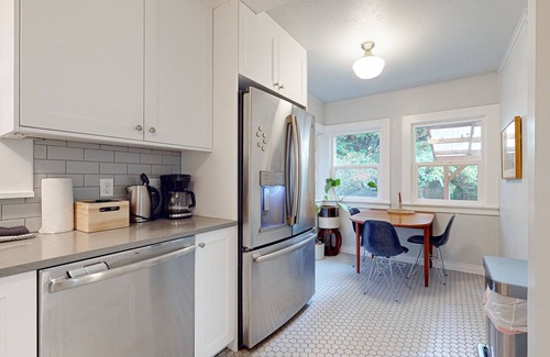 Richmond House | Serene 1912 home with a private Japanese garden in South East Portland