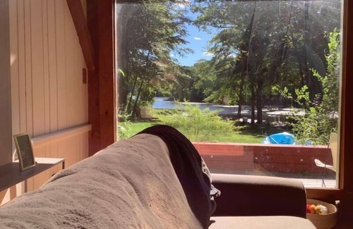 Woodstock House | Serene 4-acre estate on private lake with hot tub