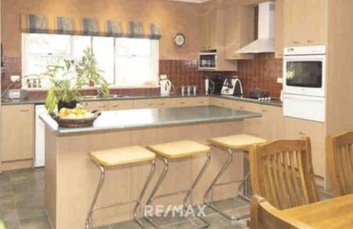 Swan Reach House | Serene 4BR Cottage Farm Spa Stay