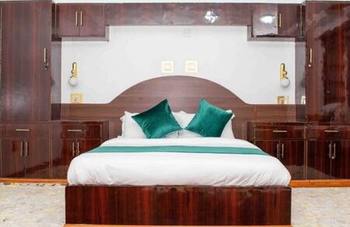 Athi River House | Serene 5BR Home with Jacuzzi and Garden in Mombasa Road