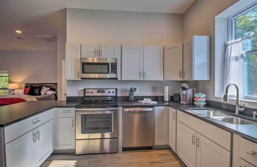 Anderson Apartment | Serene Anderson Studio, 4 Mi to Historic Dtwn