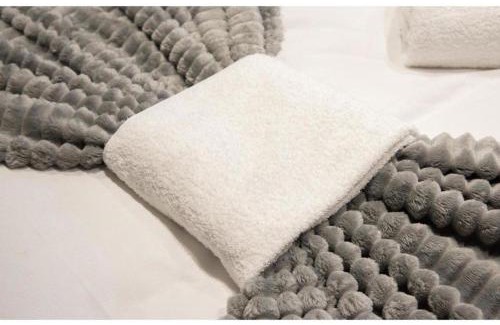 Shacklewell Apartment | Serene Bliss - Perfect Basement Studio For 2