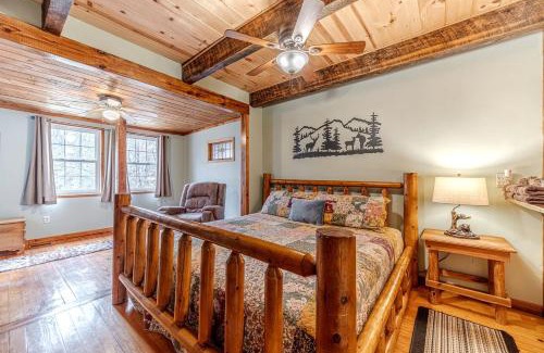 Helen House | Serene Cabin with Hot-Tub in Cleveland, Georgia